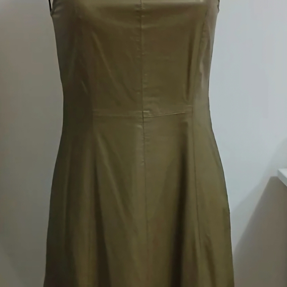 BNWT Stradivarius Olive Faux Leather Flare Midi Dress Sz L Sleek Look Night Out - Picture 5 of 9